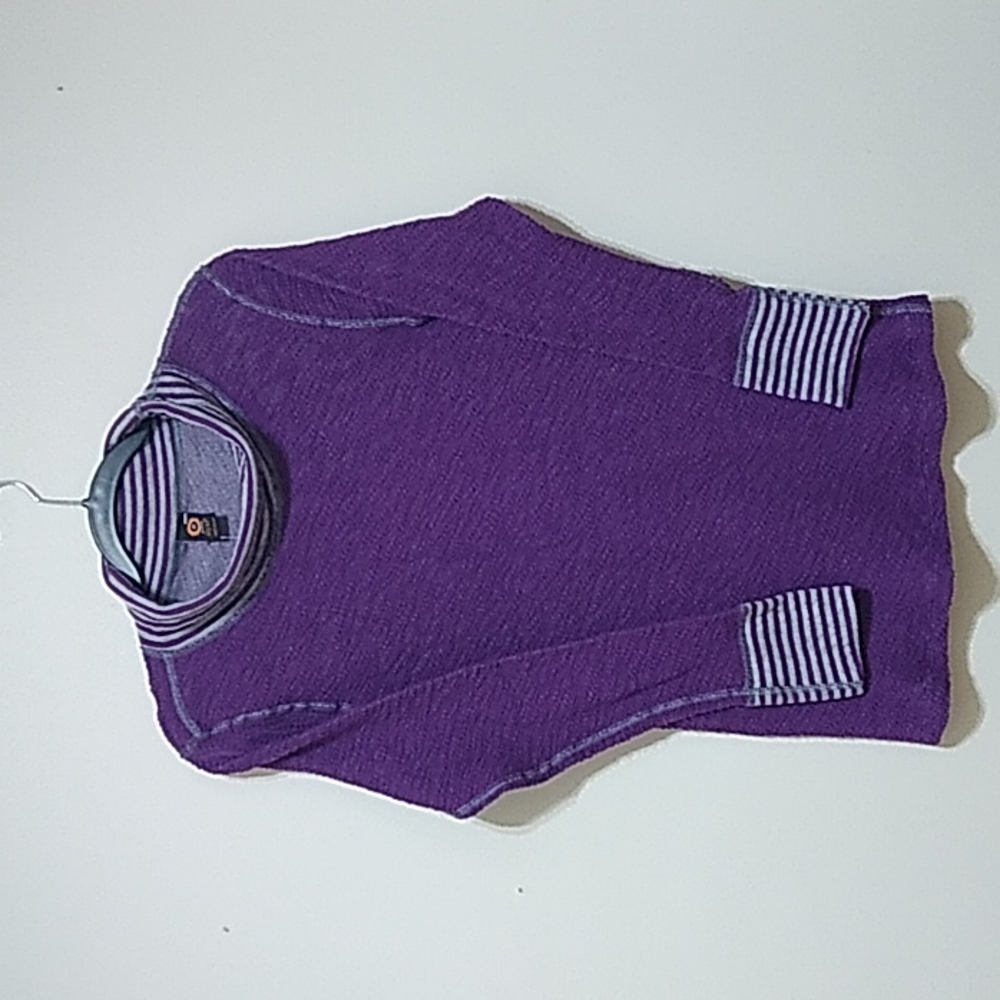 OJAI Yoga Turtleneck Plum Color Top